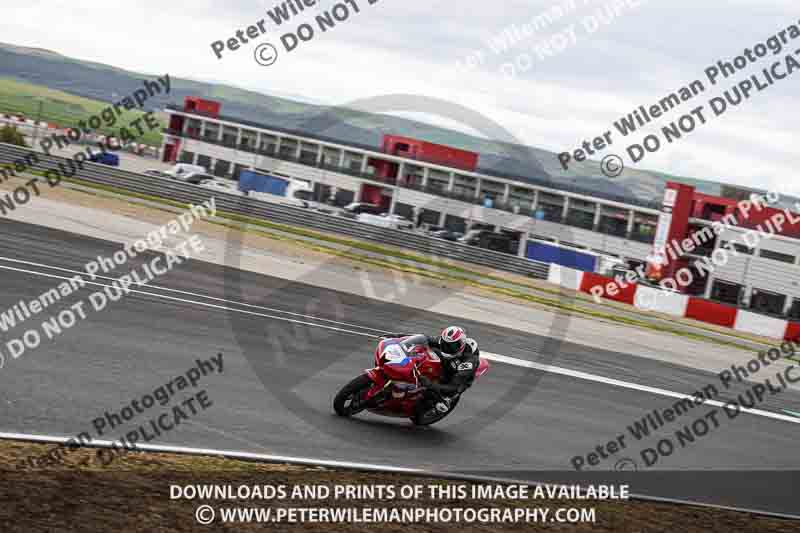 cadwell no limits trackday;cadwell park;cadwell park photographs;cadwell trackday photographs;enduro digital images;event digital images;eventdigitalimages;navarra;no limits trackdays;peter wileman photography;racing digital images;trackday digital images;trackday photos